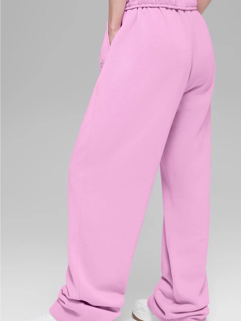 NWT - ALO Yoga Candy Heart Pink Accolade straight leg sweatpants, MEDIUM - Picture 3 of 6